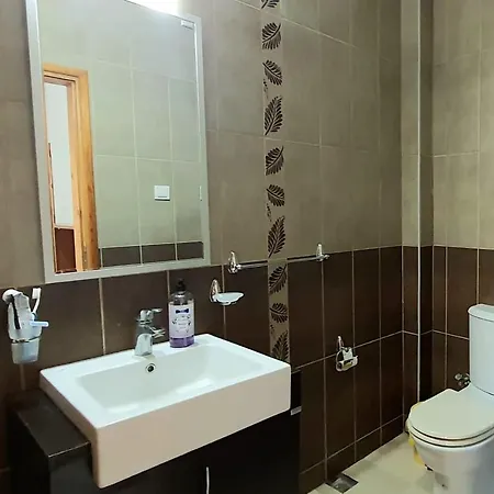 بيت للعطل With Garden And Sea View In Gundogan -